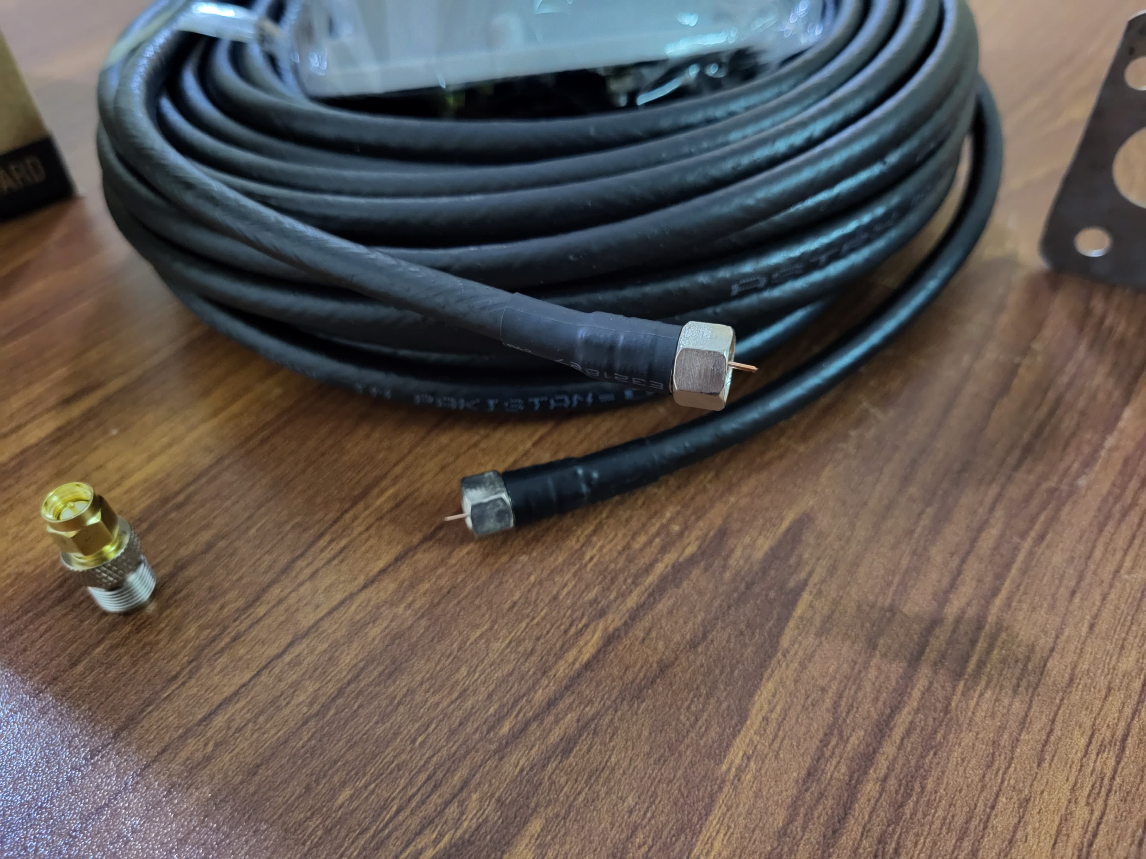 SMA antenna with cable on table