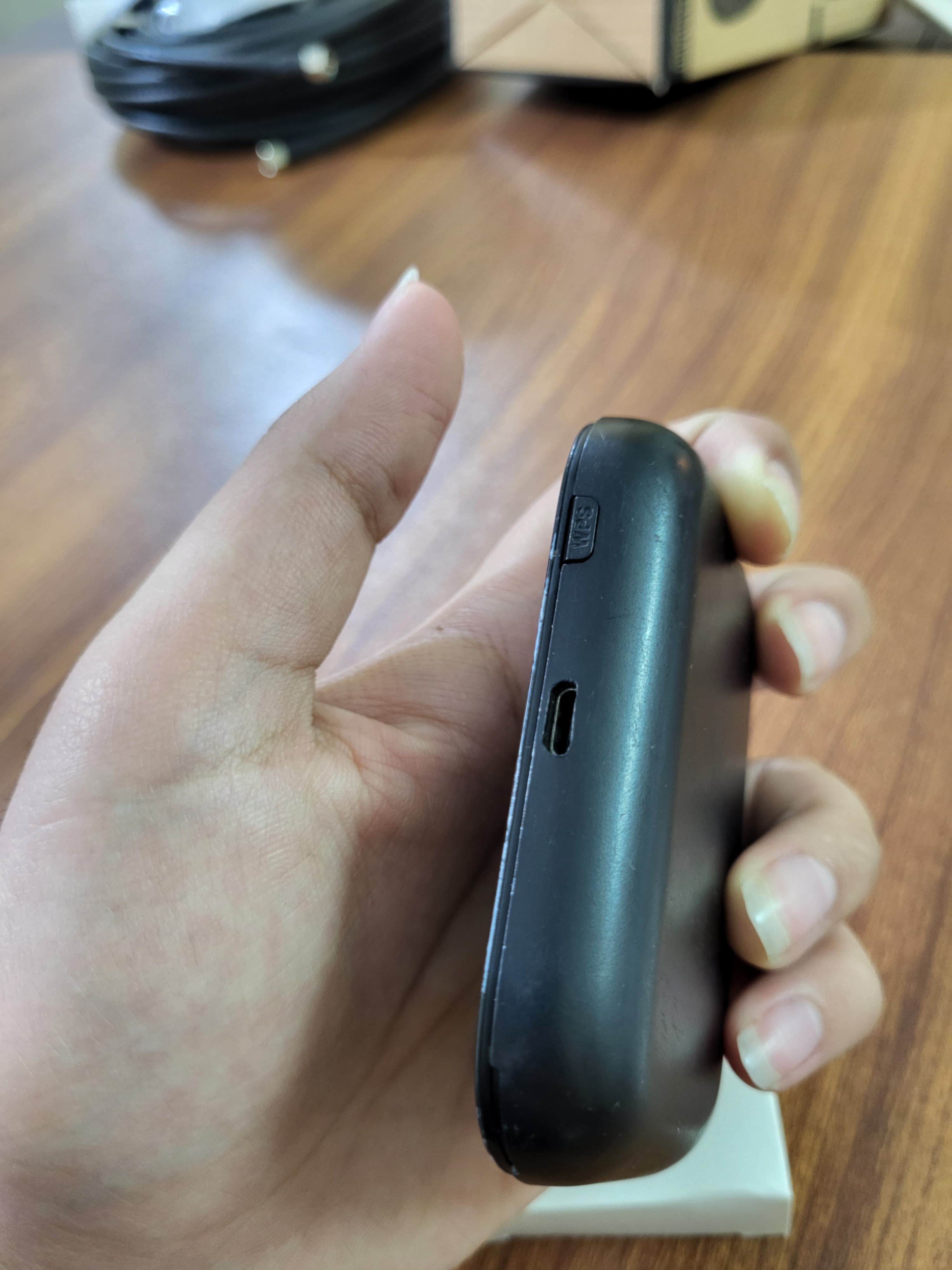Jazz ZTE MF673 in hand